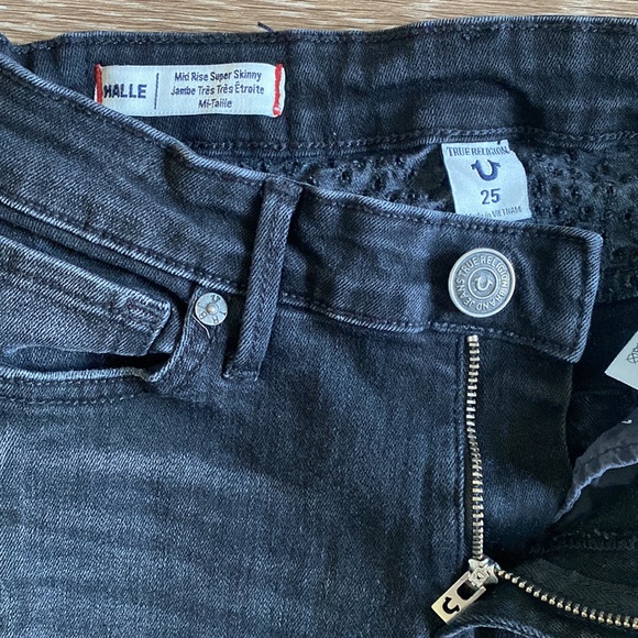 True Religion Mid Rise Super Skinny Halle Crochet Style Jeans - Picture 3 of 7